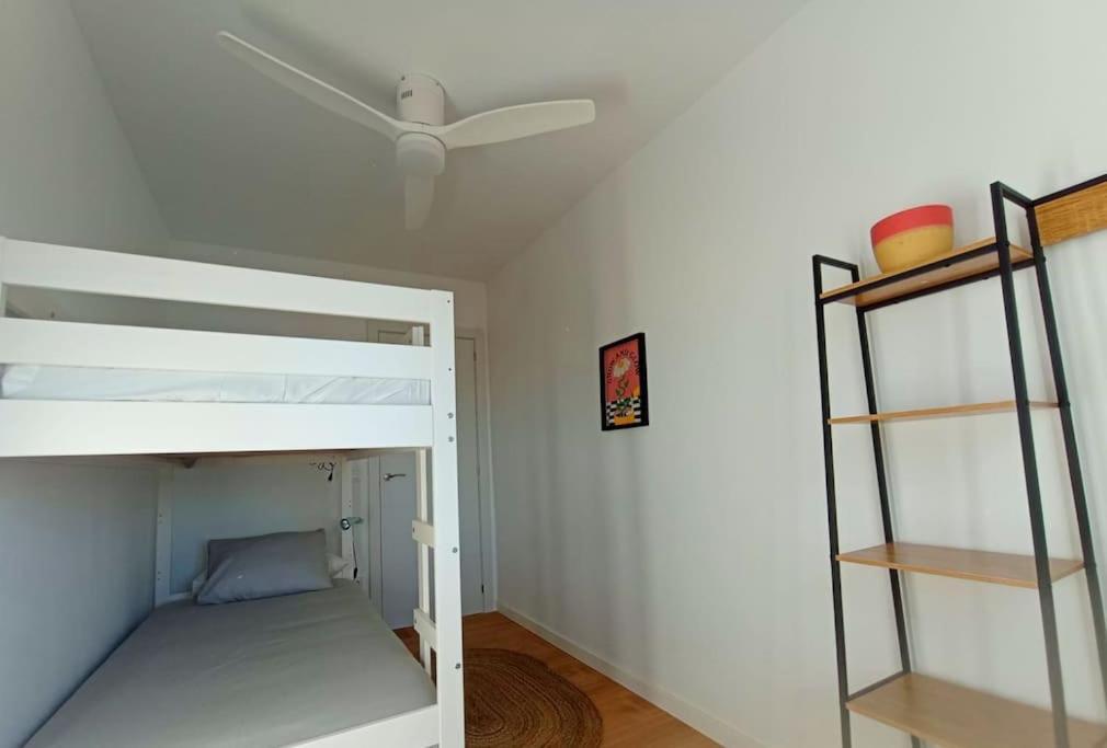Atico Cerca Playa Y Centro A 10 Min. Apartment Sant Adria de Besos